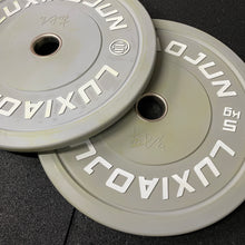 Load image into Gallery viewer, LUXIAOJUN Color TQ Bumper Plates 5kg (A pair, Pre-owned, Self-collection only)
